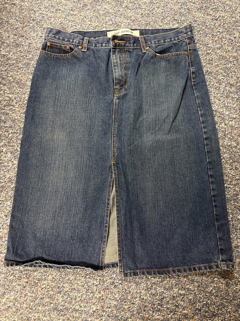 GAP women's Mid-Dark Blue Denim Skirt-Style Jeans